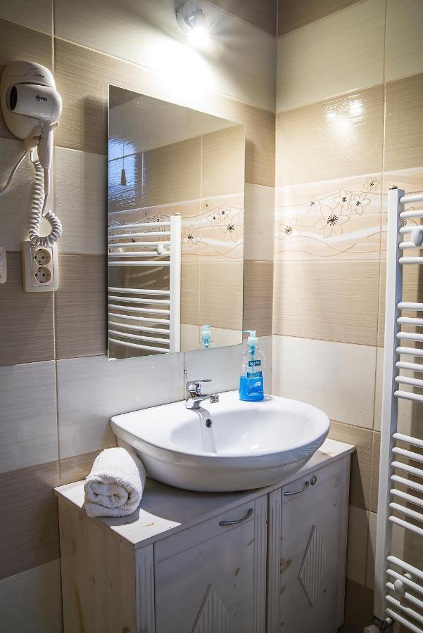 Harmonia Belvarosi Apartment *